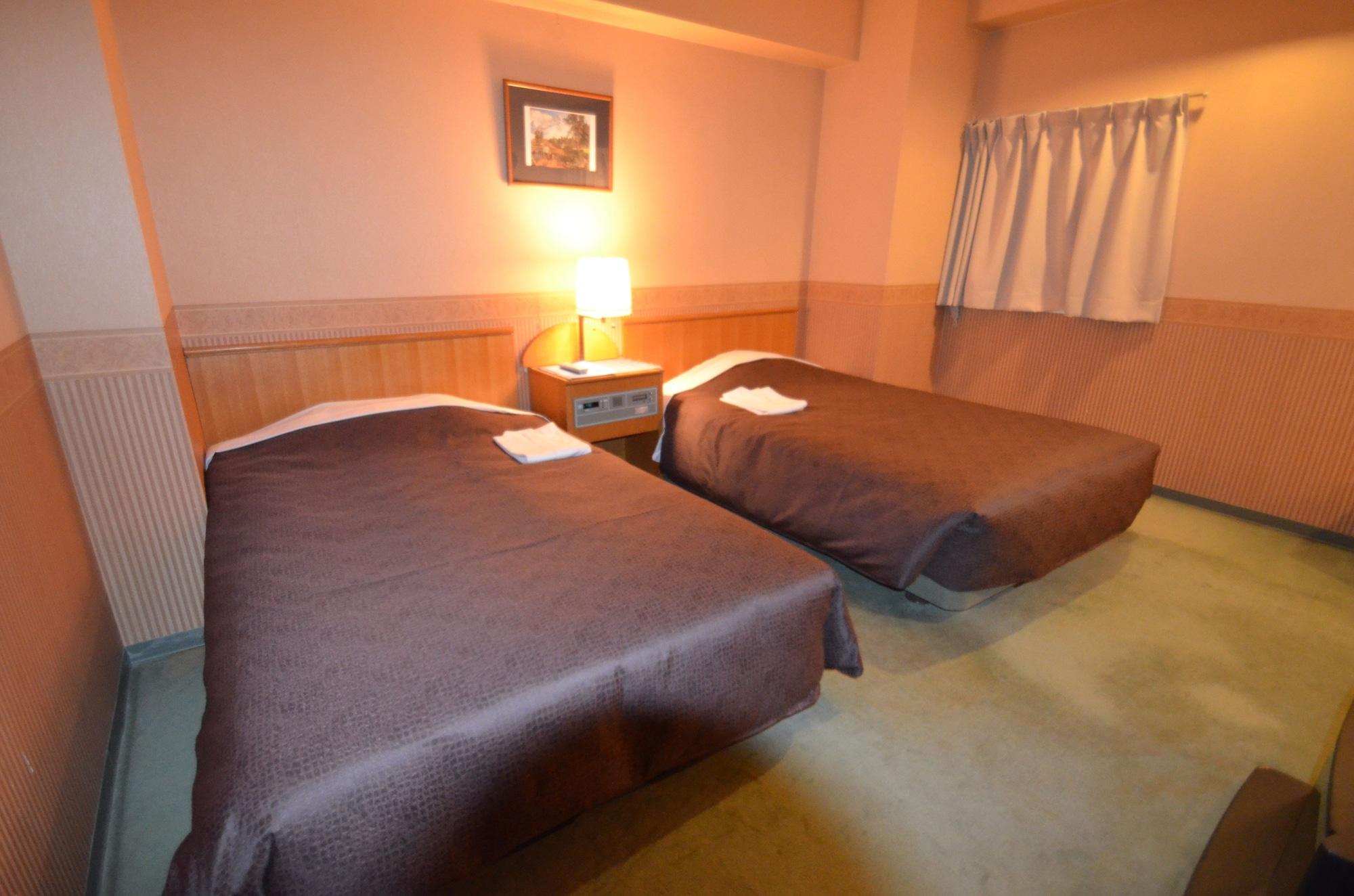 Select Inn Nagoya Iwakura Eki-Mae Екстер'єр фото