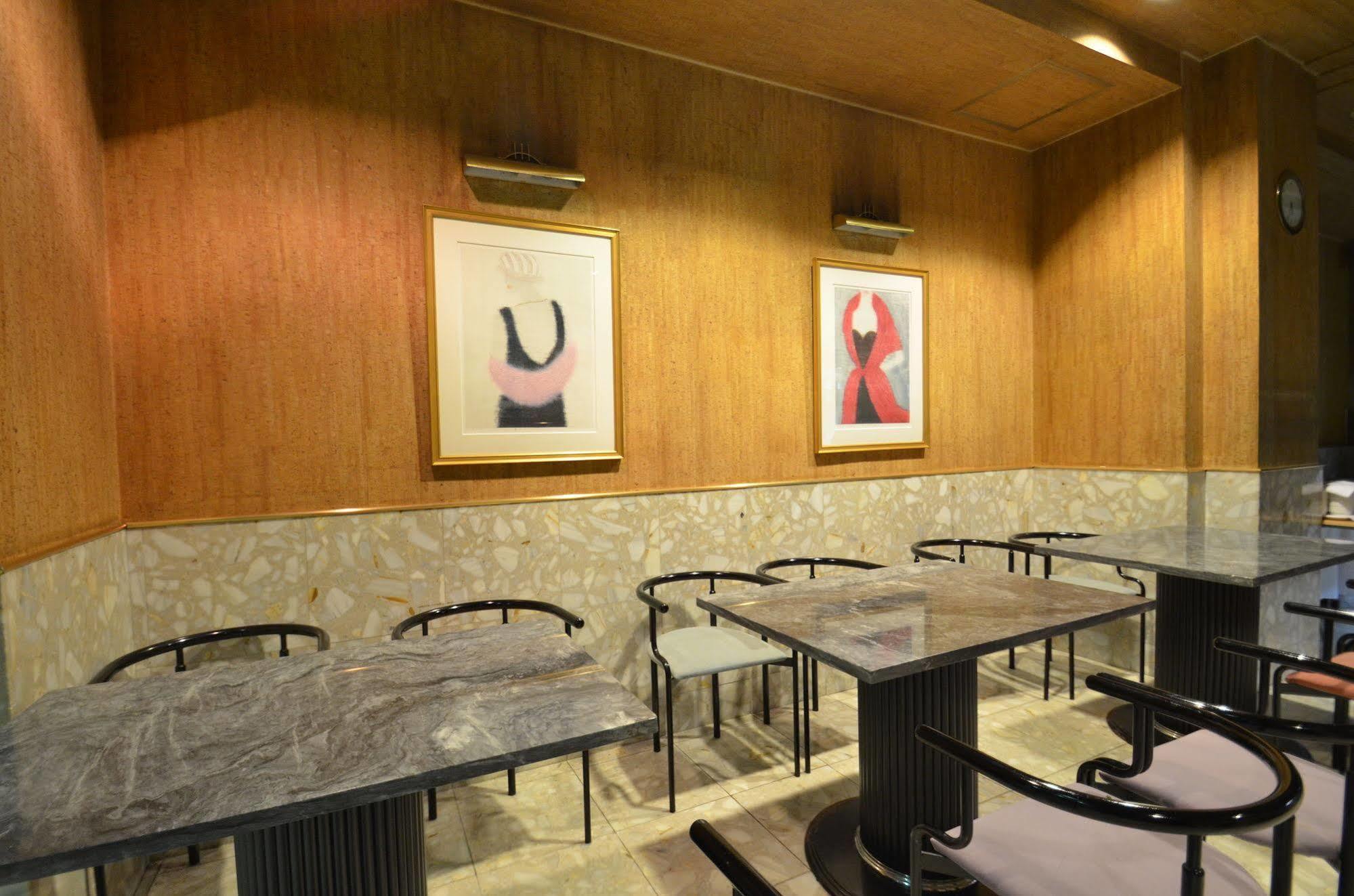 Select Inn Nagoya Iwakura Eki-Mae Екстер'єр фото